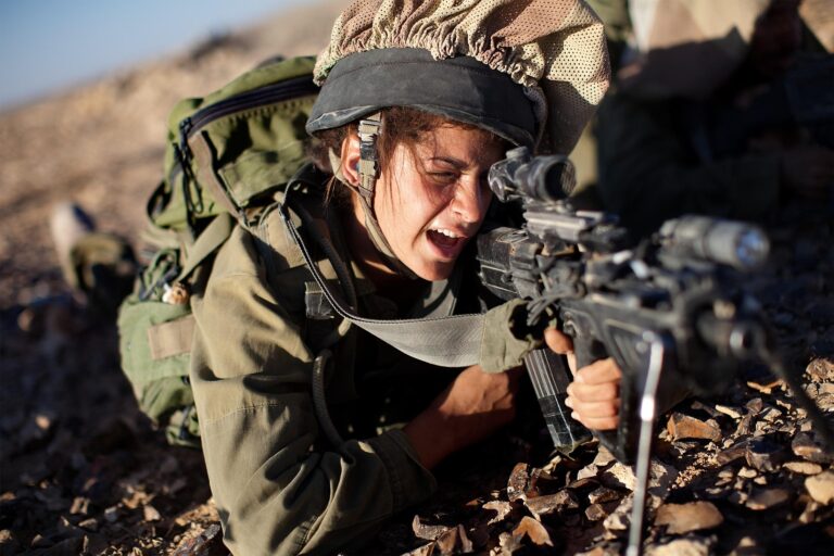 Women in Combat: Stories from the Frontline Voices