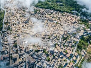 How War Transforms Cities: The Impact on Urban Life