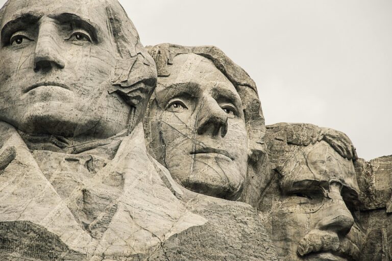 Political Leaders and the Lasting Impact of Their War Legacies