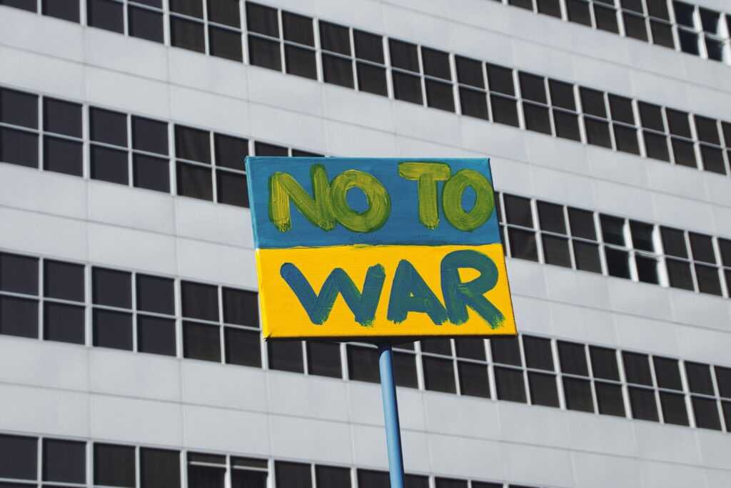 How Lobby Groups Shape Decisions on Going to War